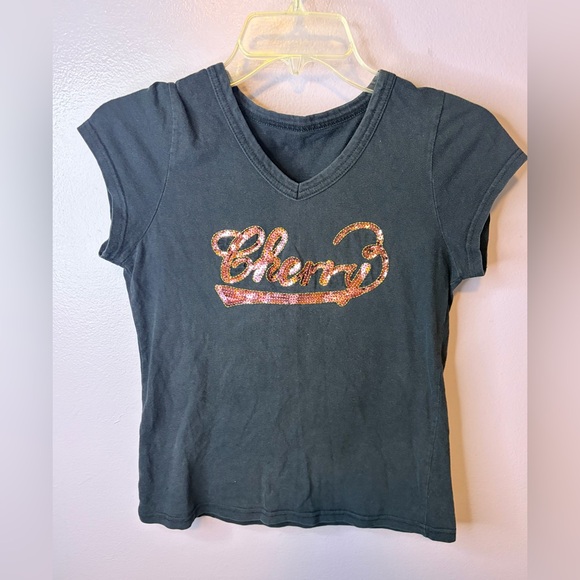 The Unbranded Brand Tops - Vintage Cherry Sequin Logo Baby Tee‎ Women’s XS Y2K Bling Graphic V-Neck Top